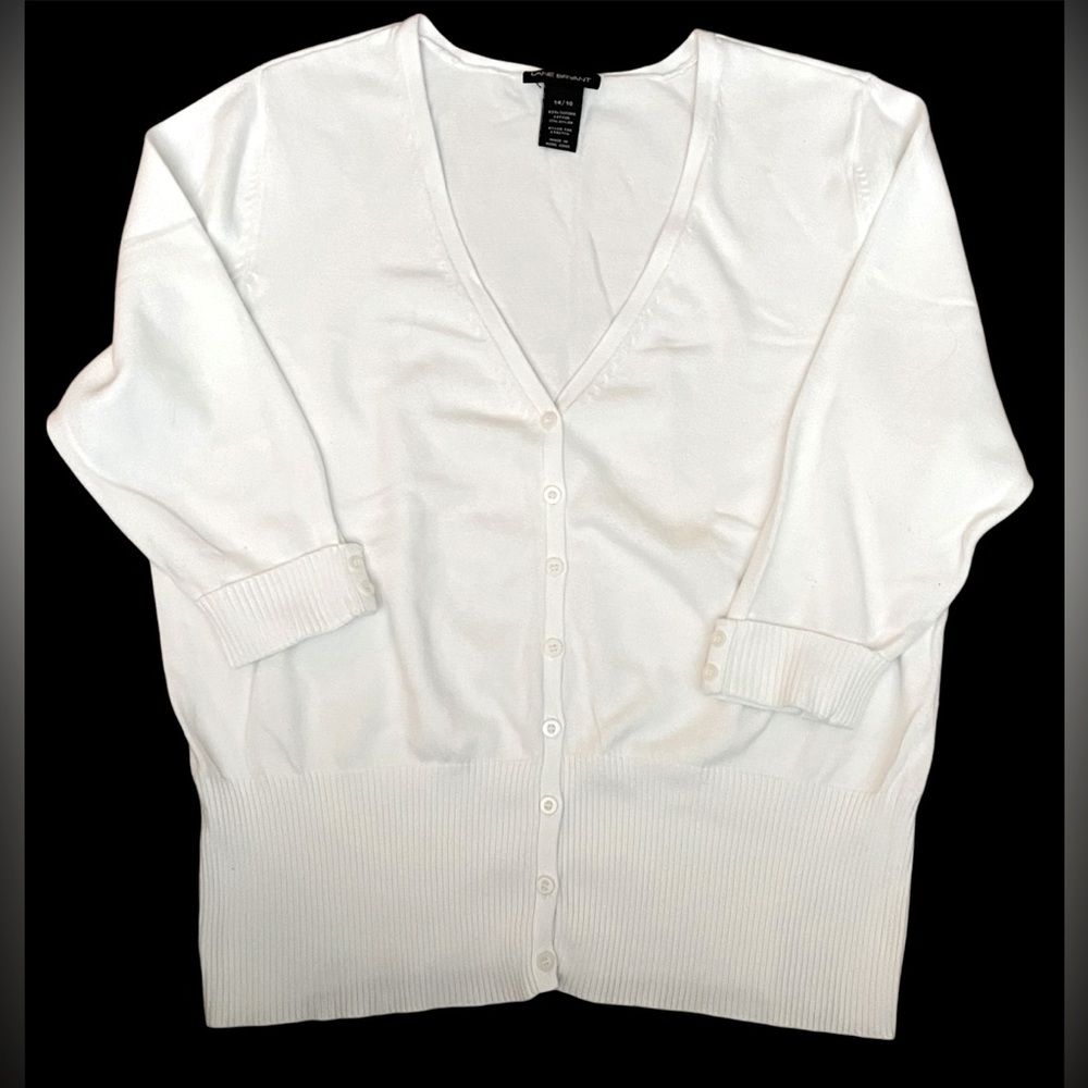 White Cotton V Neck Cardigan Sweater Size 14/16 Lane Bryant Ribbed Waist & Cuffs